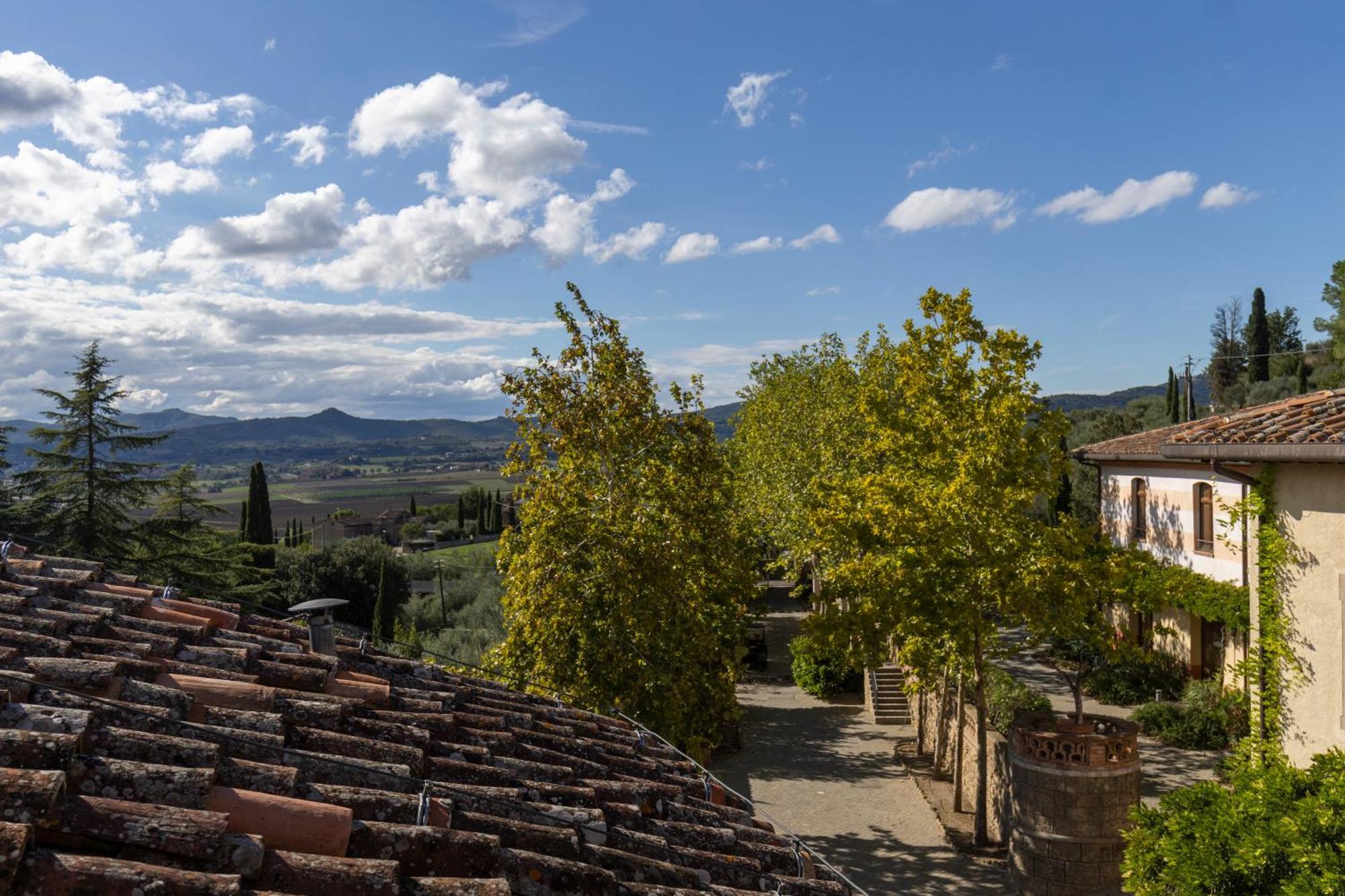 Borgo Dei Conti Resort Relais & Chateaux Perugia Exterior photo